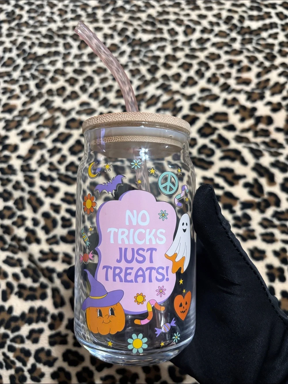 NO TRICKS JUST TREATS 💜🧡 Glass Tumbler Cup Straw Halloween Ghost Pumpkin Dorm